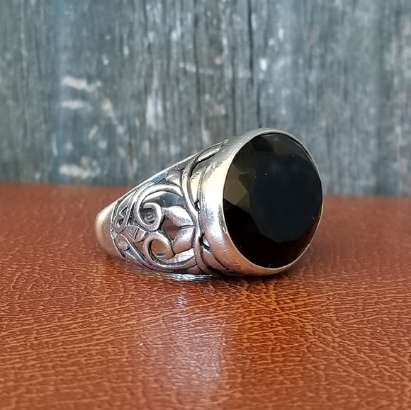 Silpada Sterling Silver & Chalcedony Ring - Picture 5 of 13